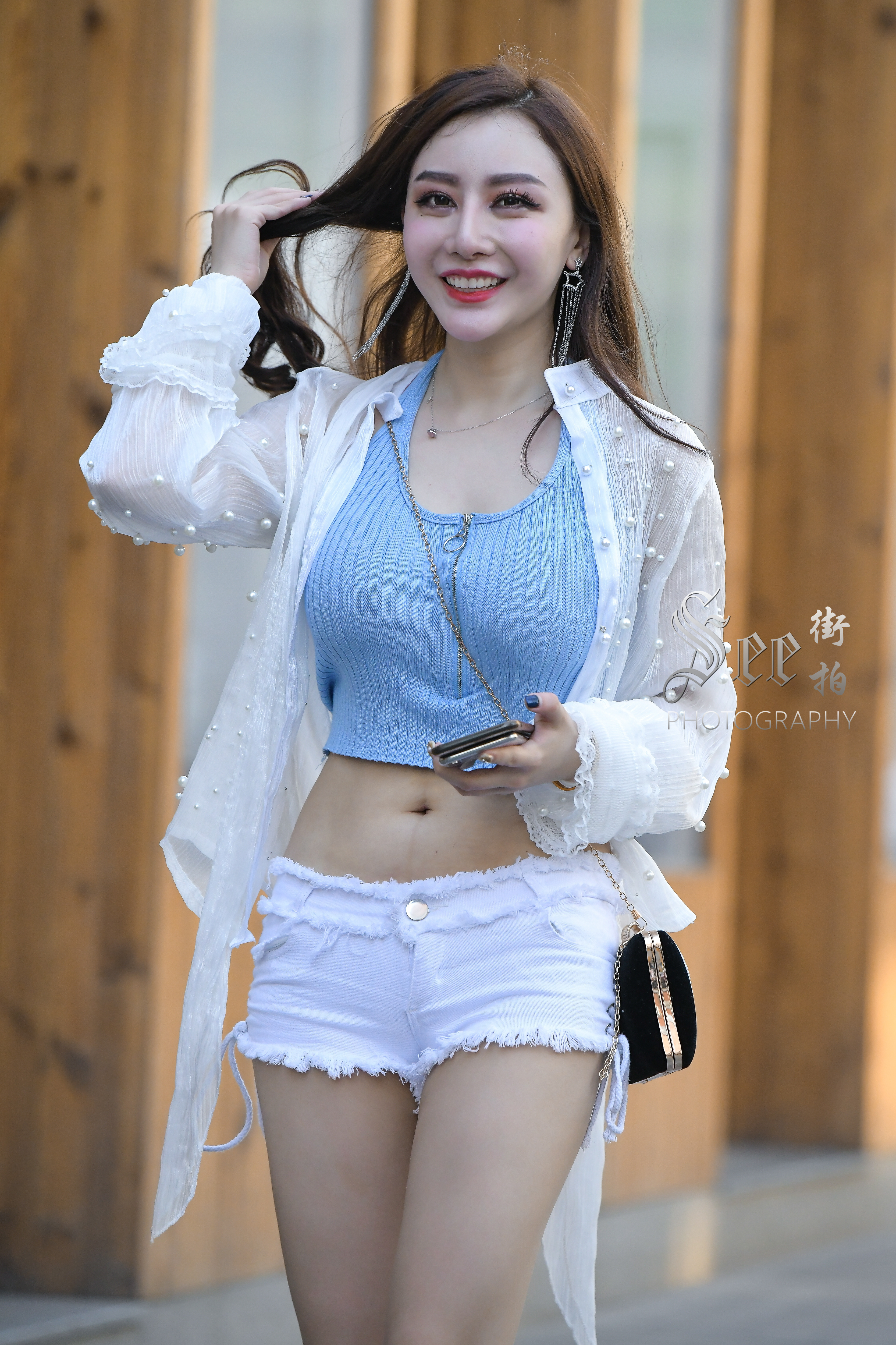 活力开朗气质小姐姐~~ ​​​