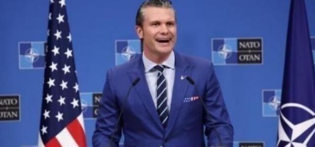 美国防长的一句话让美国人破了防，他表示中美要是开打，不出半个小时，他们的航母全得