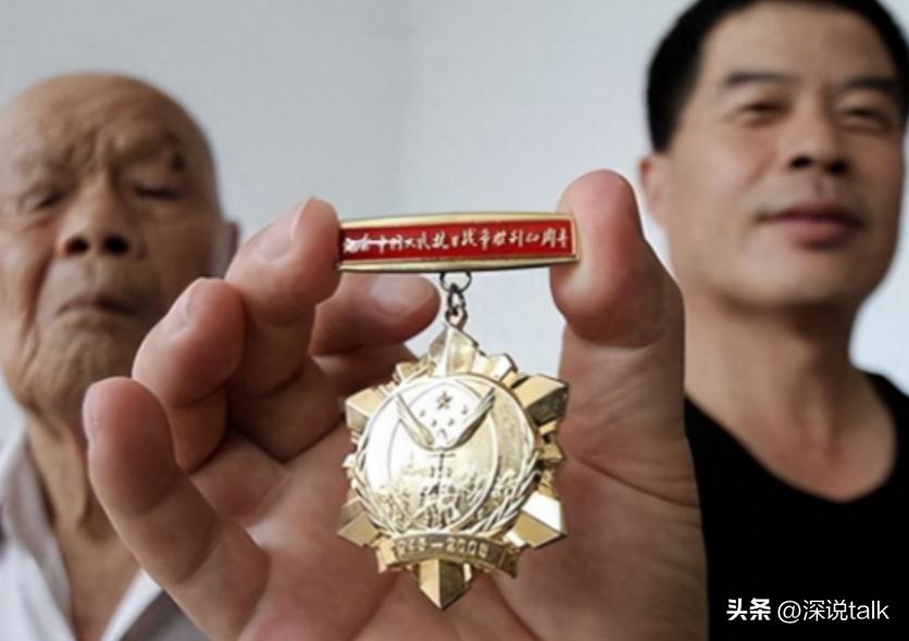 1956年，35岁农民，咳嗽10年，拒绝就医。一天，他突然用力咳嗽，“哇”的一声