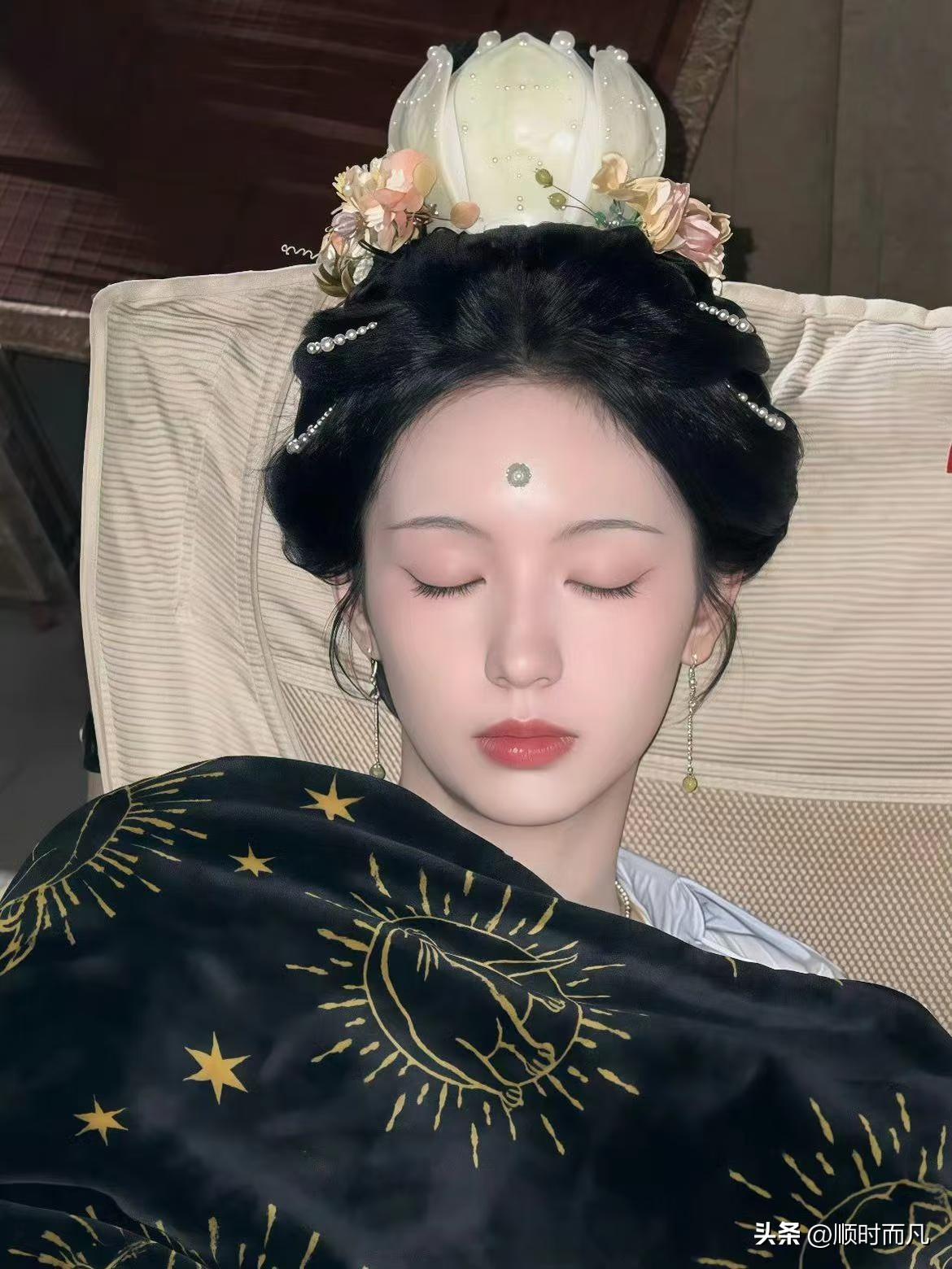 《一瓯春》好不好看且不说，就冲全员没有整容脸，必须🉐追啊。追剧这些年，最讨厌的