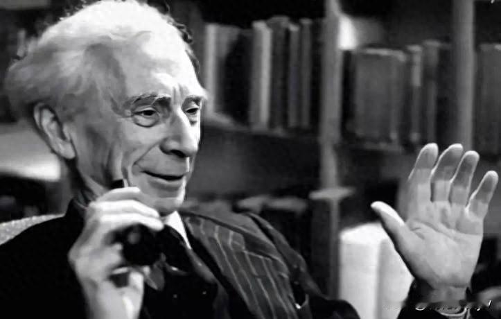 很喜欢罗素的一句话！

他说：“机制能让一个人变坏。当权利不受约束时，谁握有权利