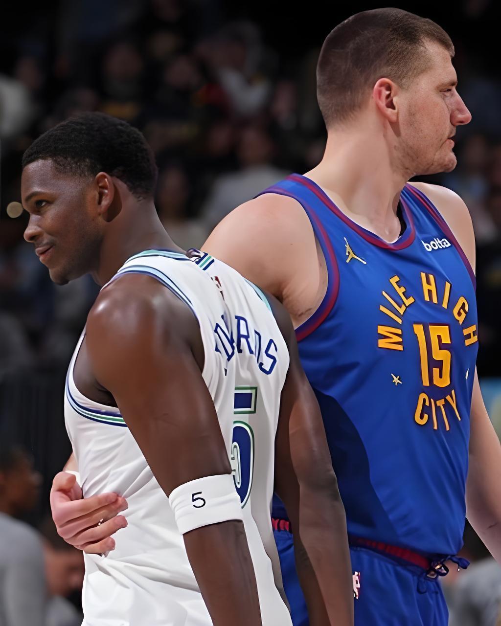 穆雷半场超远压哨绝平！掘金64-64森林狼，神仙打架太刺激
 
半场读秒封神！穆