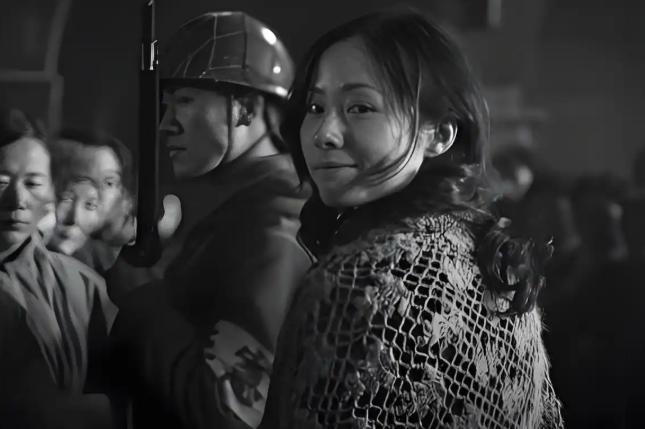 刺刀下的旗袍和尊严：1937年南京大屠杀时，富太太们最后的倔强。1937年的南京
