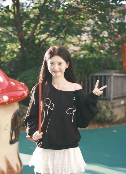 甜甜的微笑就像乌梅子酱少女感笑容 清透微笑图