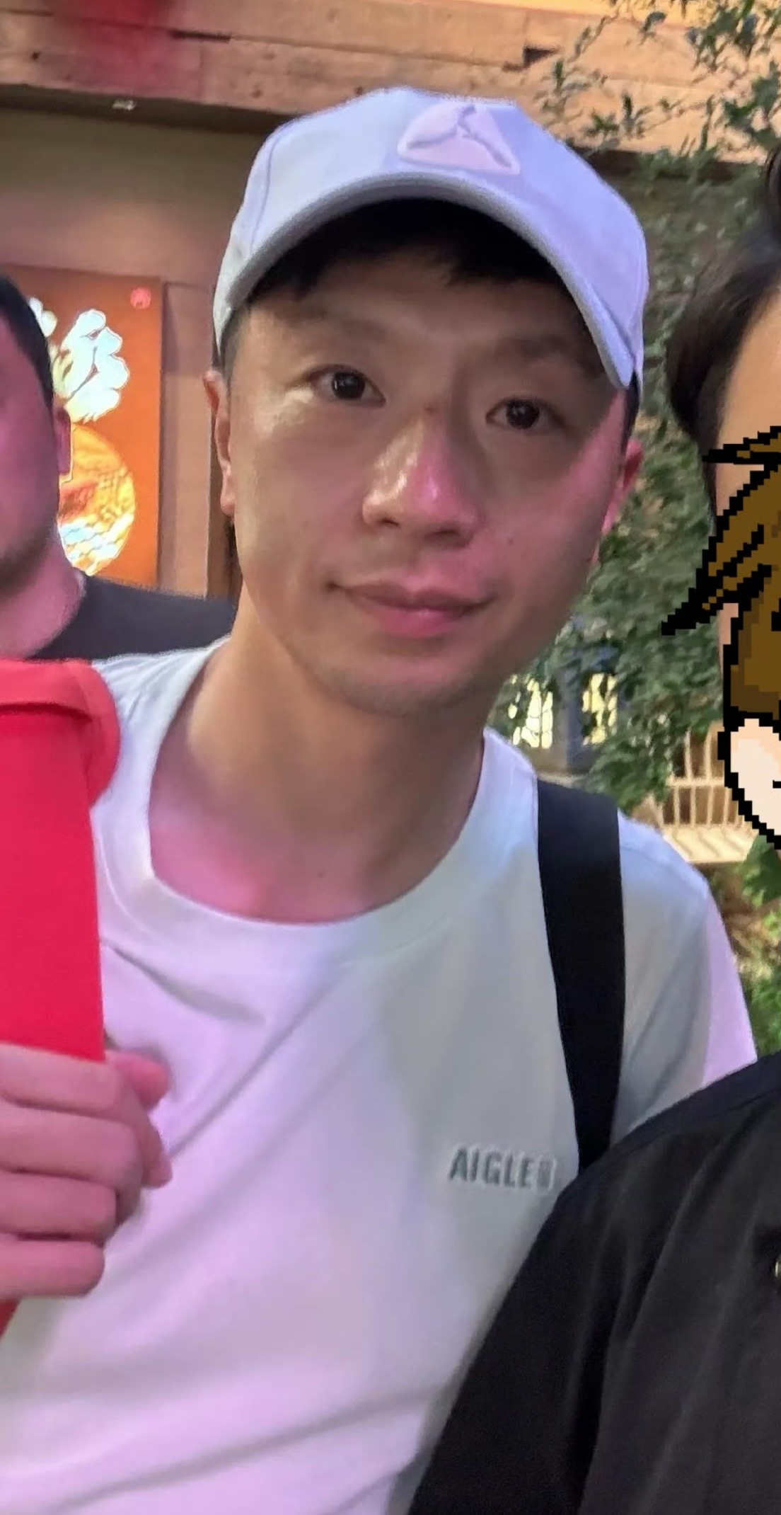 马龙许昕全锦赛出战男双祝这个全世界最爱打乒乓球的GOAT马龙比赛顺利还是那个背着