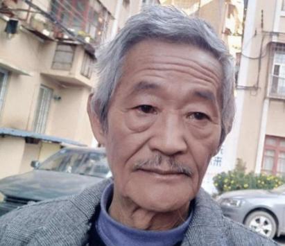 太突然了，陈翔六点半里的“妹爷”去世了！
 
上个月“吴妈”吴艳杰刚走，转眼间团