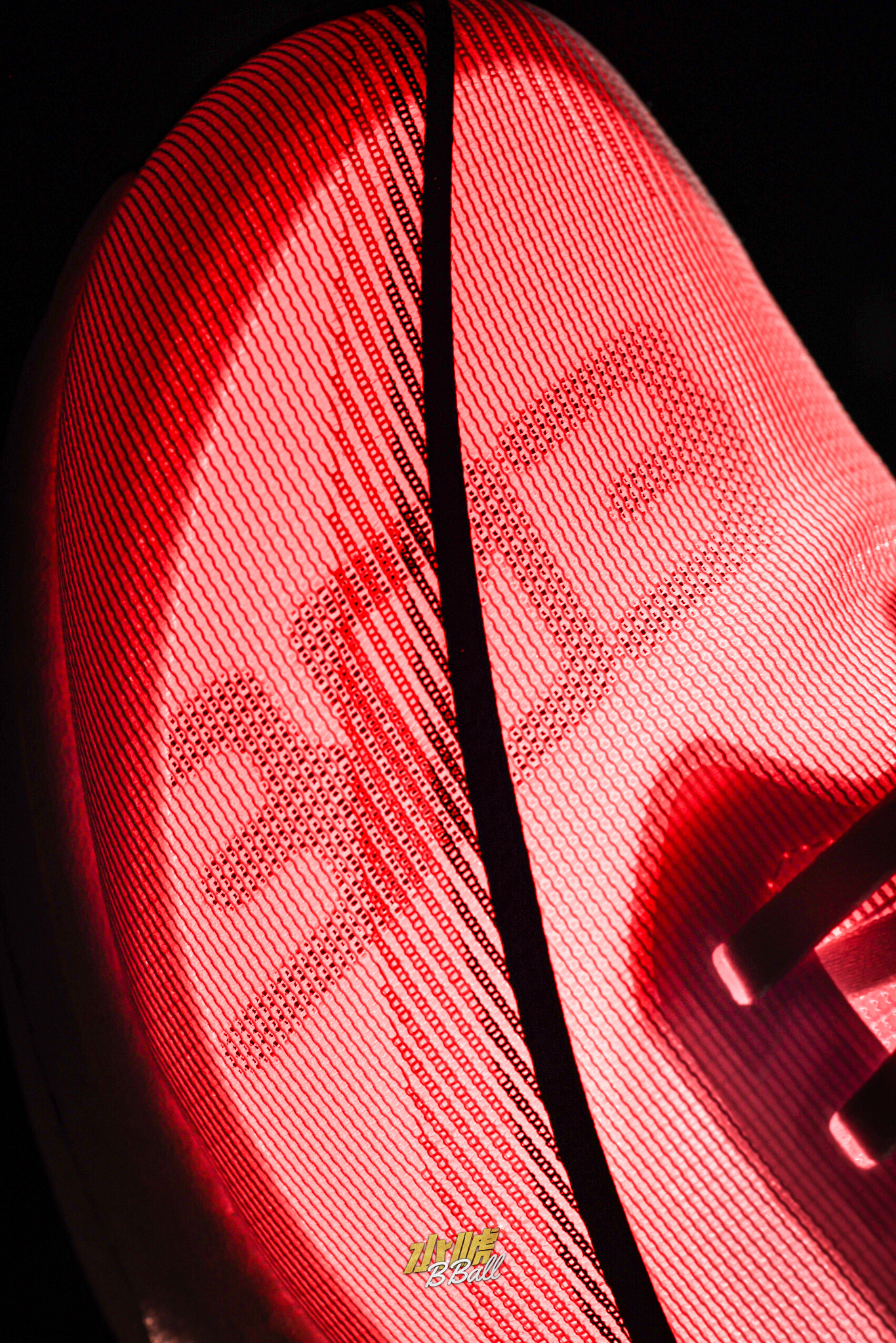 水唬开箱 想在风景优美的环湖公园里跑一圈🏃♂️【芷境4 天鹅】球鞋很潮潮流in