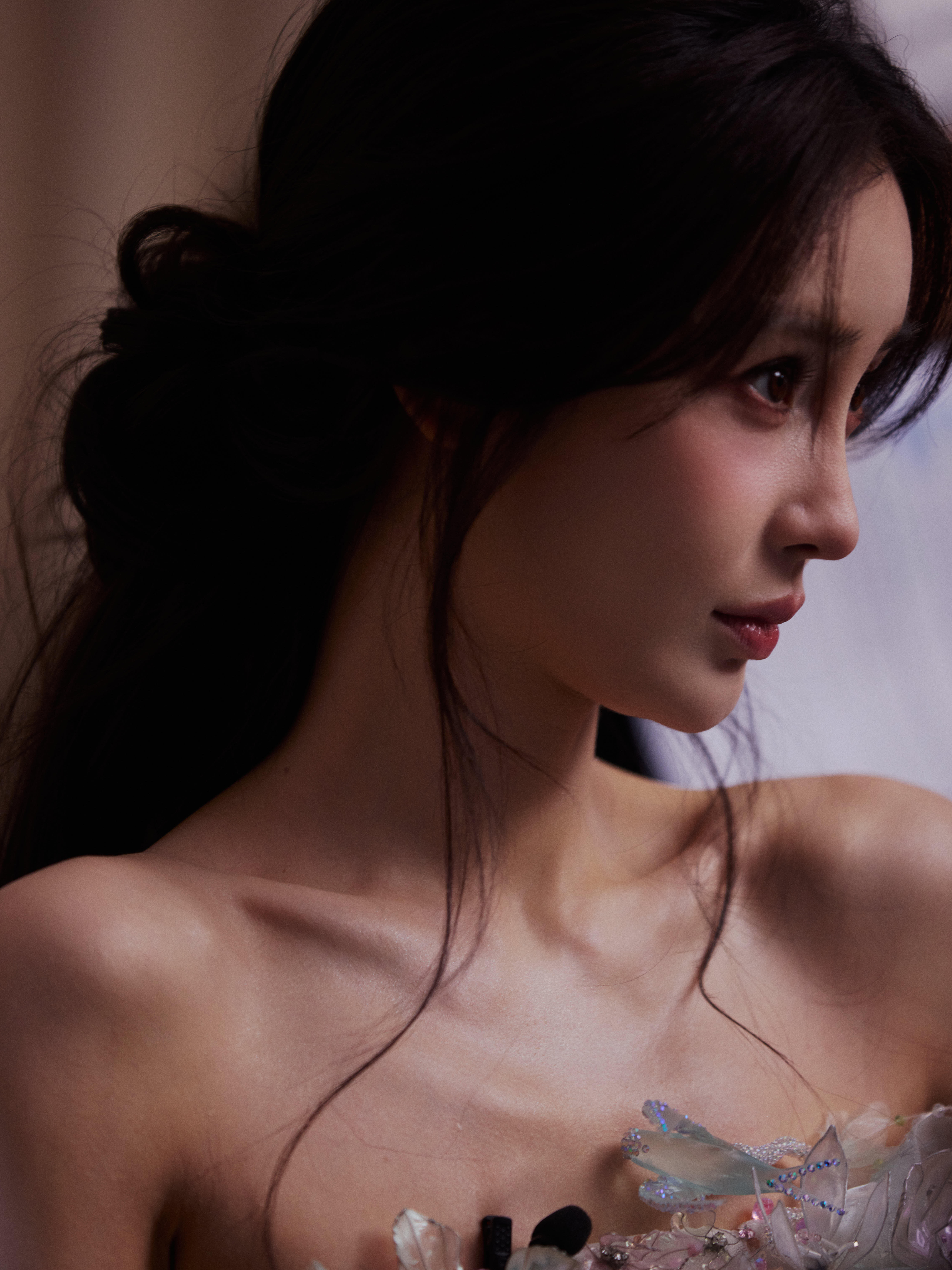 反正我女今晚状态好的不行，品牌方直接原图直出，翻遍g社生图美貌大出圈次数根本数不