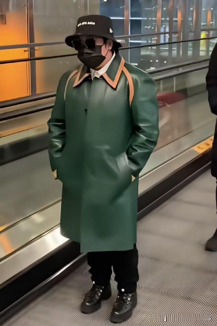 韩红的真实是否让你喜欢韩红我从来没有喜欢过她，也很少听她的歌，与她的“走面”无关