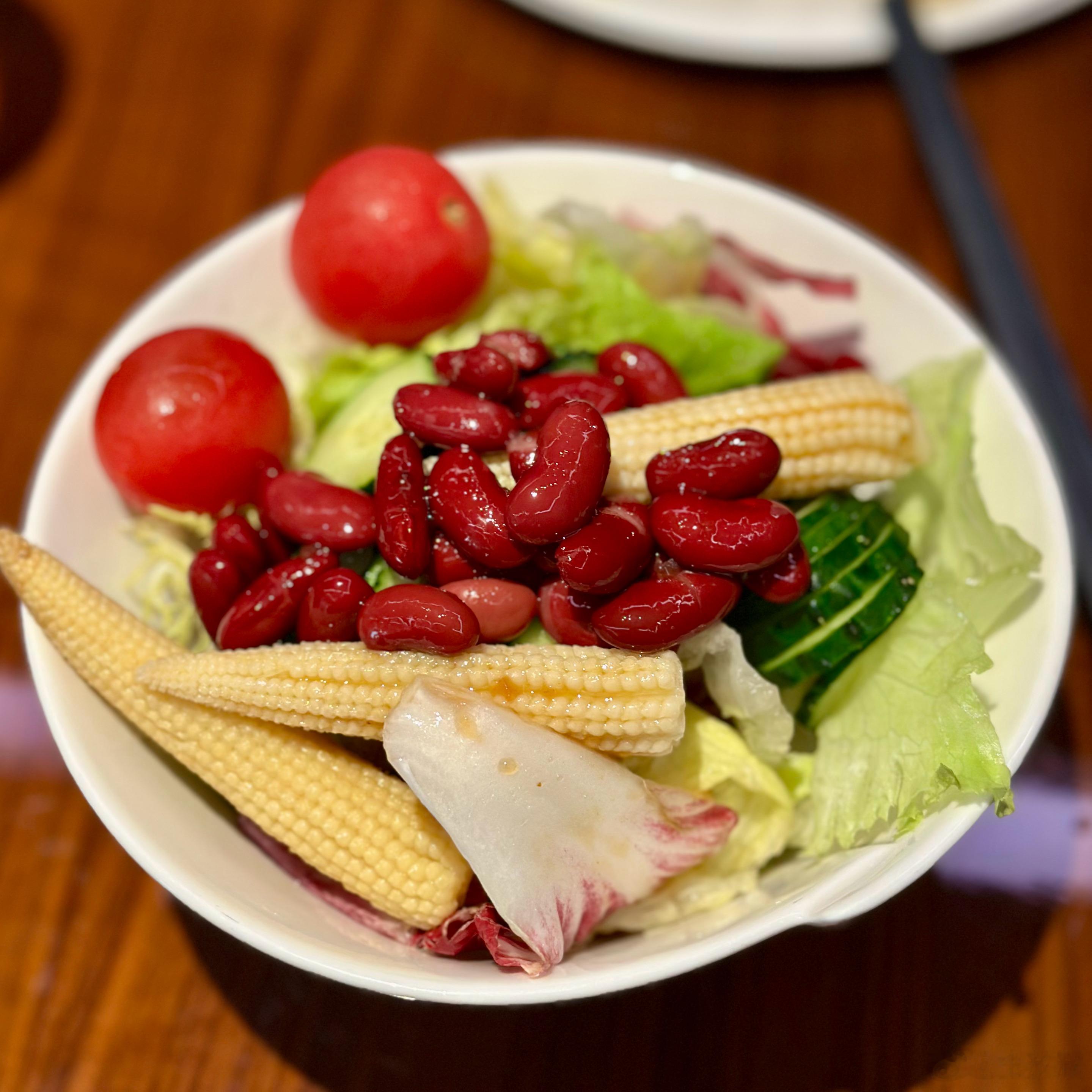 中午热量吃爆了，晚上就吃少一点吧。只从开始记录饮食，把嘴管住之后，渐渐的人就不馋