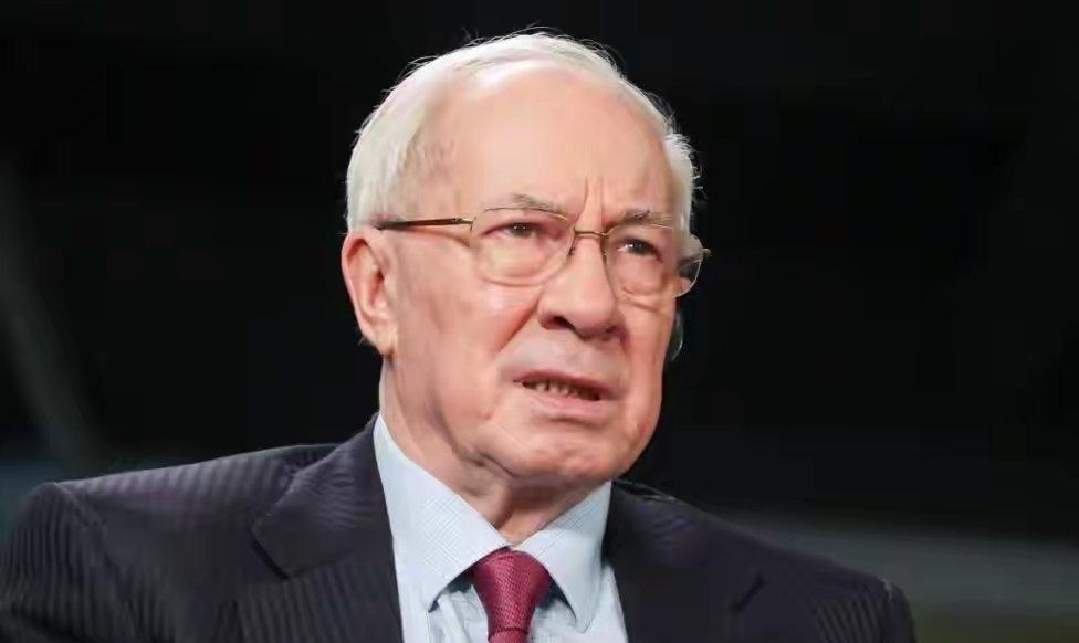 乌克兰政坛震动：前总理称泽连斯基或因亲信腐败下台，西方援助态度生变
一则重磅消息