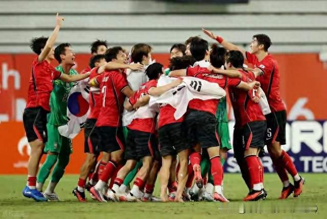 ⚽U23亚运男足摘铜，登上《新闻联播》
