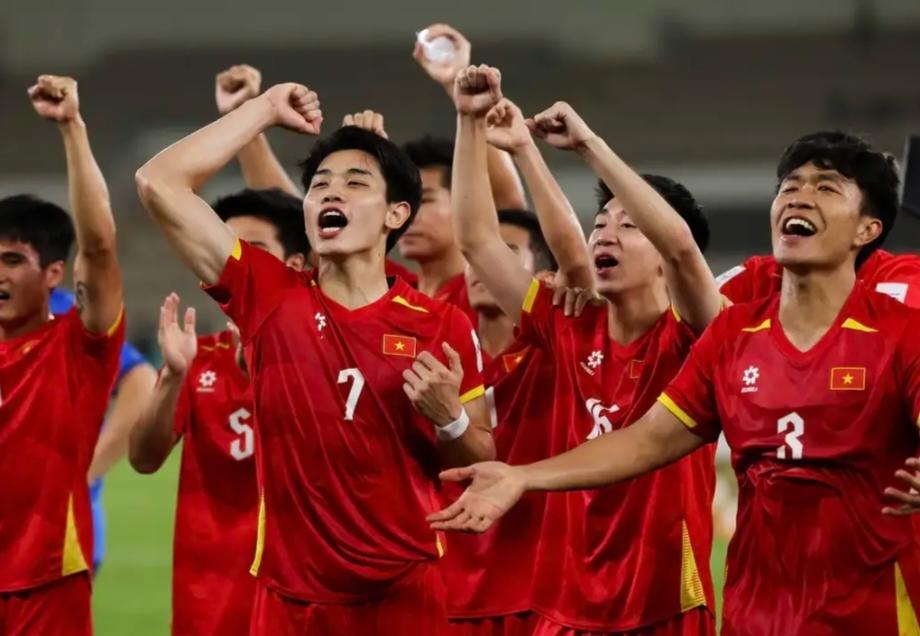 赛前中国媒体的沉默与越南媒体的高调，形成鲜明的对比。越南队的确进步很快，他们先后