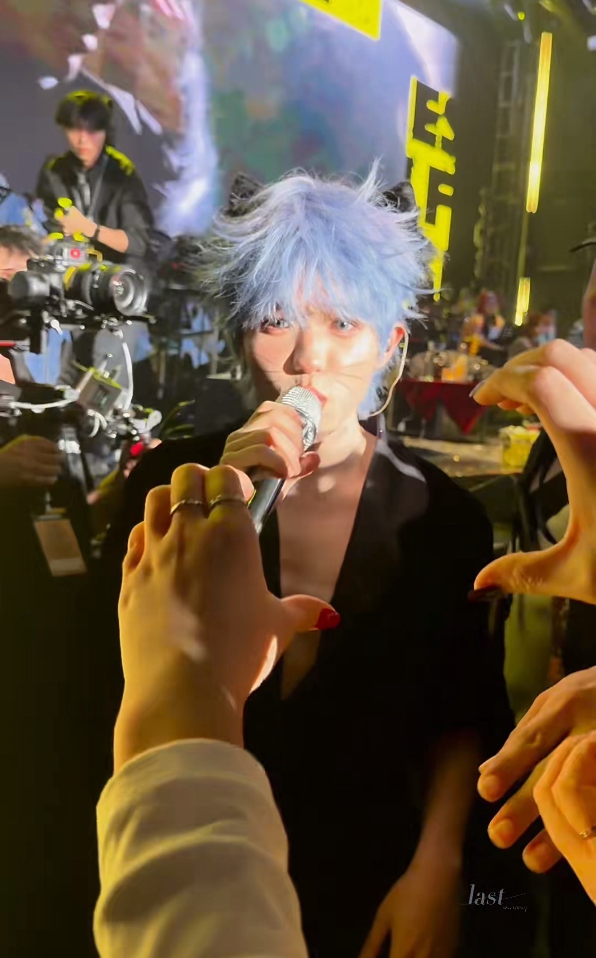 李昊请粉丝看演出李昊免费请粉丝看演出 昊昊你真的 