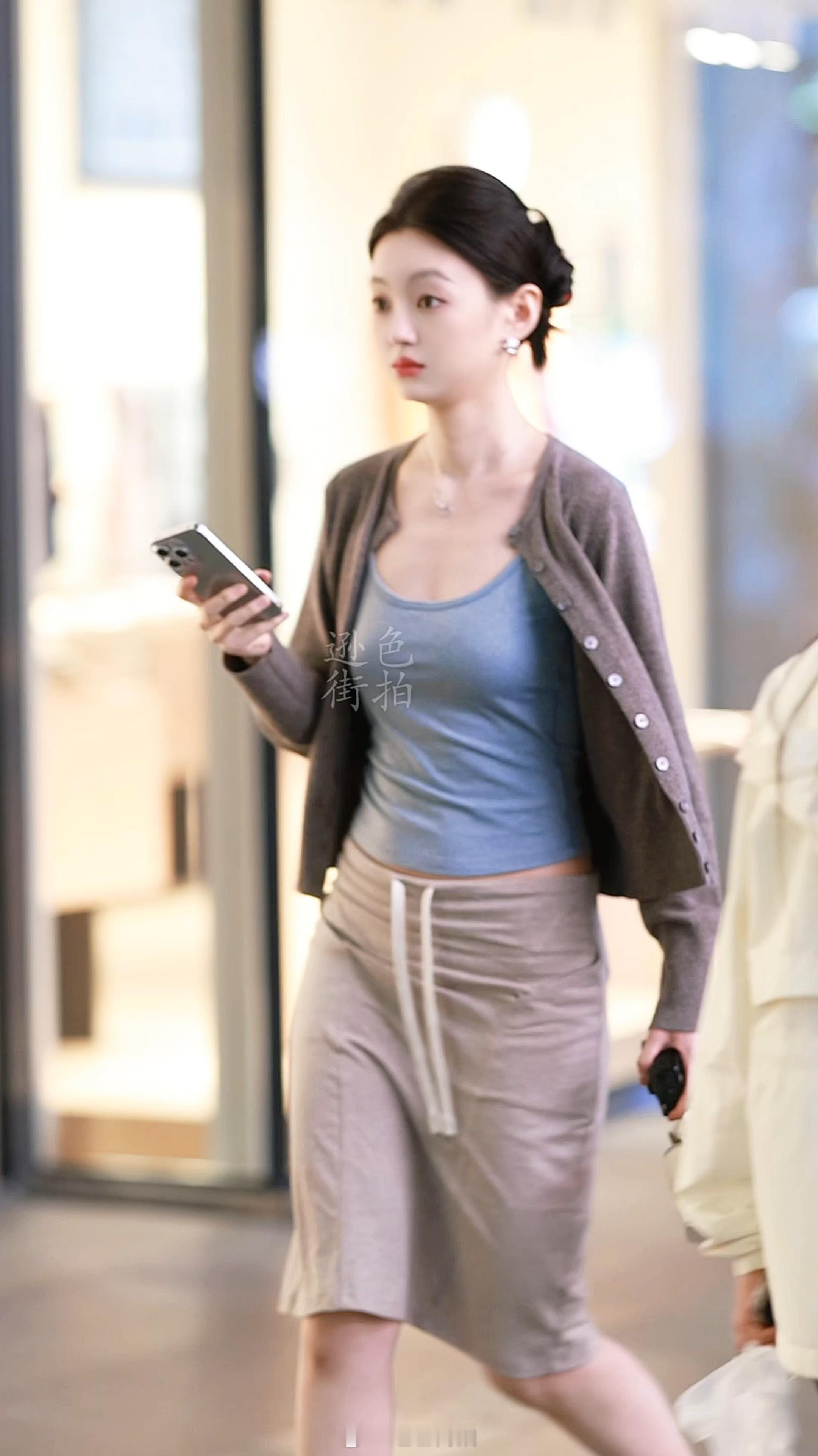 【成都街拍】三选一。丨摄影拍照每日穿搭