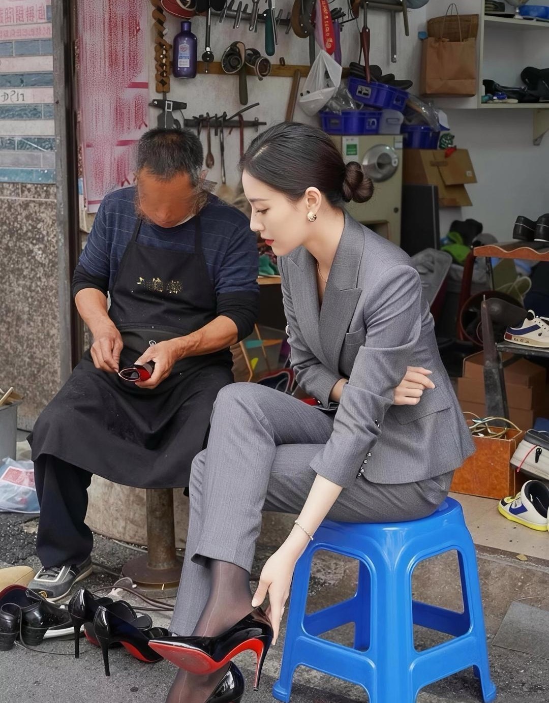 精致的妆容是工作 修补的皮鞋是生活 