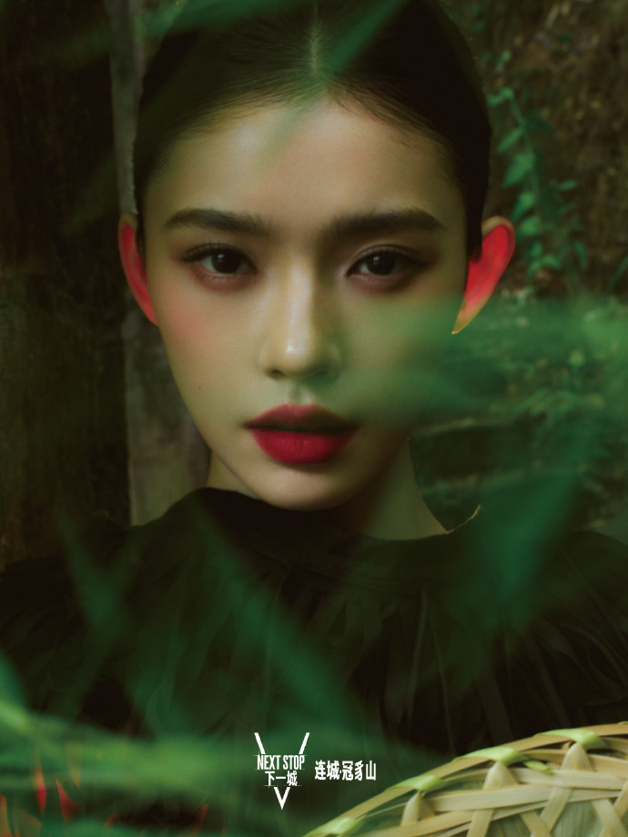 林允完全不挑戏路的一张脸林允星女郎的权威性还在上升 被林允中式造型狠狠美到，长相