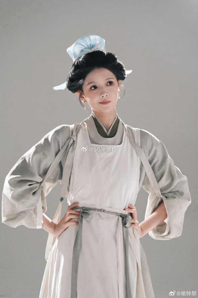 喻钟黎逐玉千字收官文 新人演员的诚意真的藏在细节里，喻钟黎为逐玉写千字收官文，连