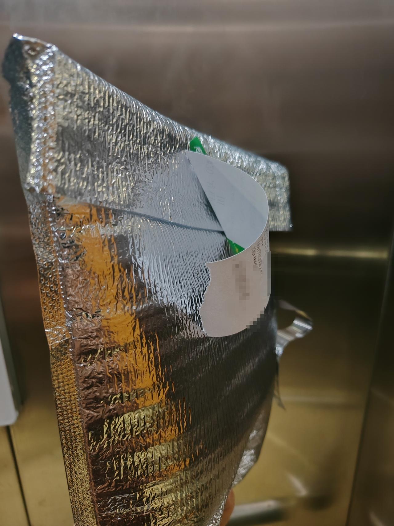 这家店的外卖商家，非常用心。点的早餐外卖，外包装袋使用了保温材质的。今天天气有点