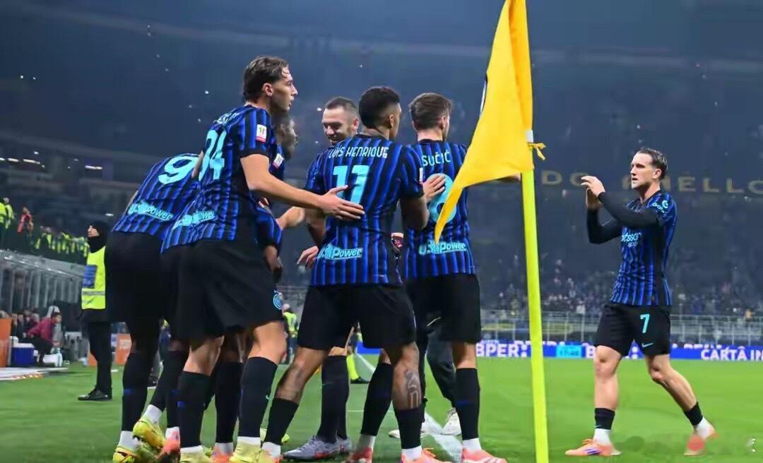 国米逆足双飞翼闪耀 2500万先生三战逆袭成宠儿意大利杯国米5-1横扫威尼斯的比