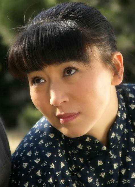 没诚意！
高人指点也没用？
闫学晶道歉信像模板！


闫学晶的道歉有点怪
时机选