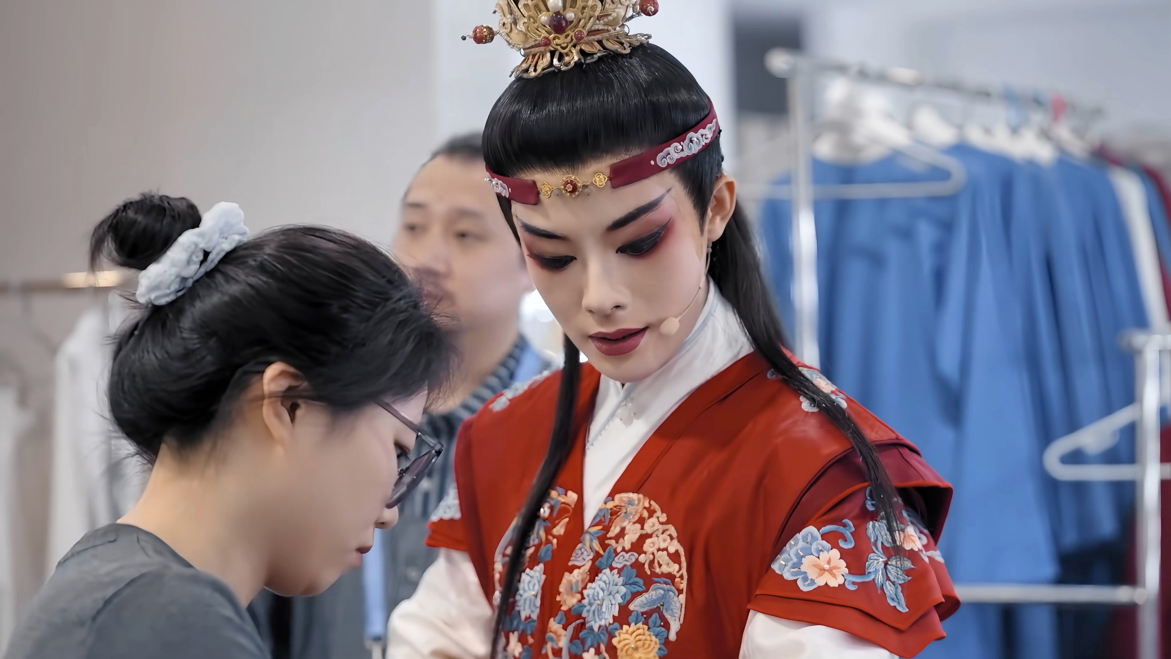 陈丽君大哥小助理 发出乃文哥的声音：“她好帅呀”​​​