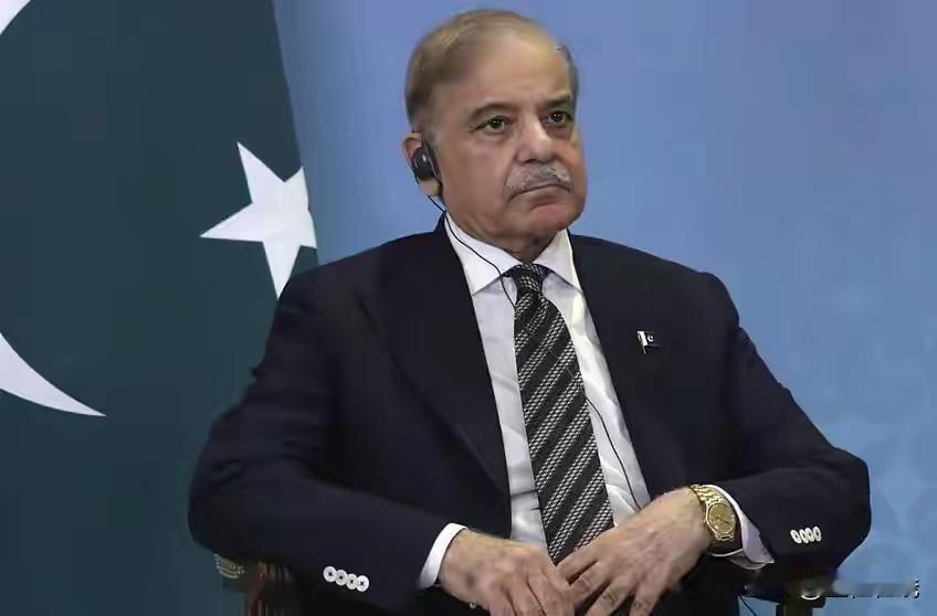 24架飞机护航的谈判也会破裂？伊朗高官：巴基斯坦已不适合当“调解人”。

伊朗在