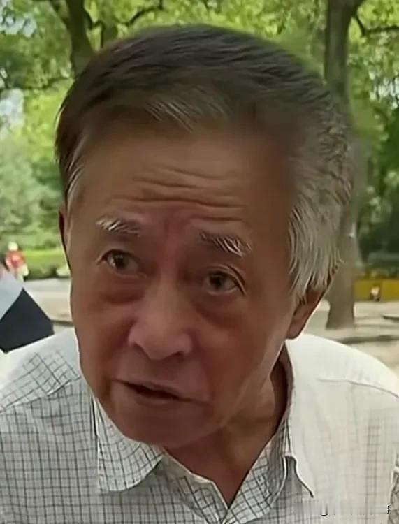 建工爷叔犯了普通小散的致命错误。
我今天看到爷叔说他还留了八万股，他的理由是那八