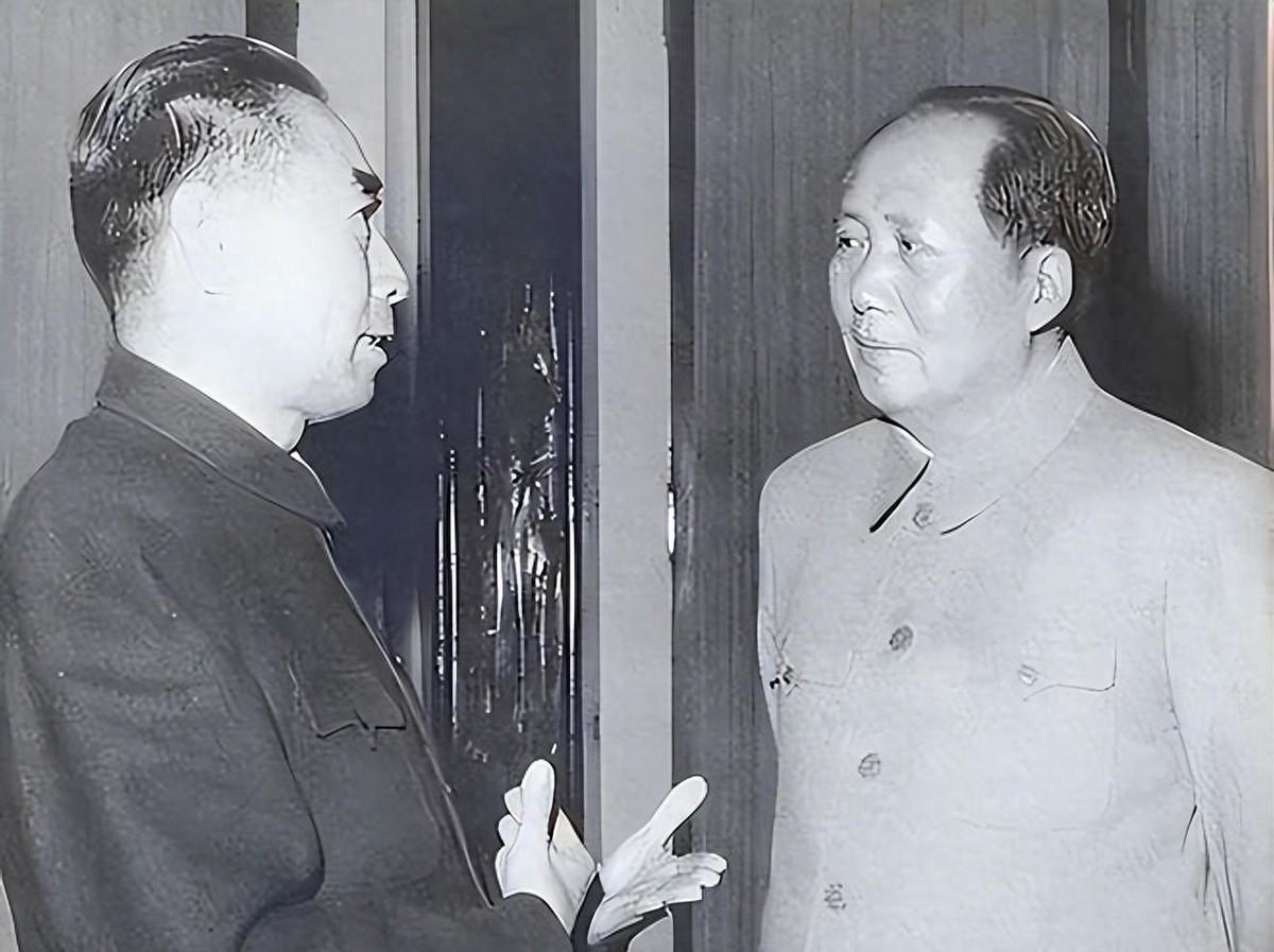 1953年薄一波遭遇无端猜疑，周恩来难以解决，毛主席一句“可以搬兵嘛”点拨全局