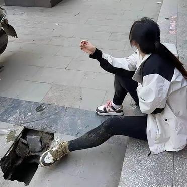 网友：这种情况，找谁赔偿？ ​​​