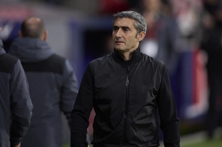 巴尔韦德回应续约：一位主教练不能在球队处于困境时想续约的事情足球 2月1日讯 在