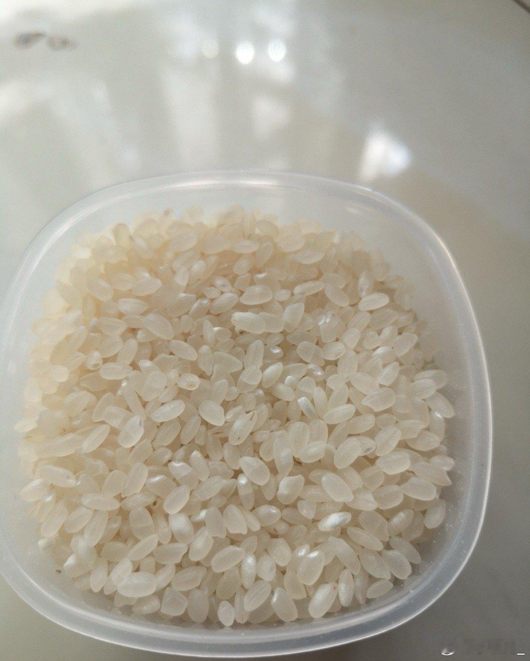 南北方的碳水差异 北方碳水是实打实的“顶饱王者”！馒头、面条、烙饼刚出锅带着麦香