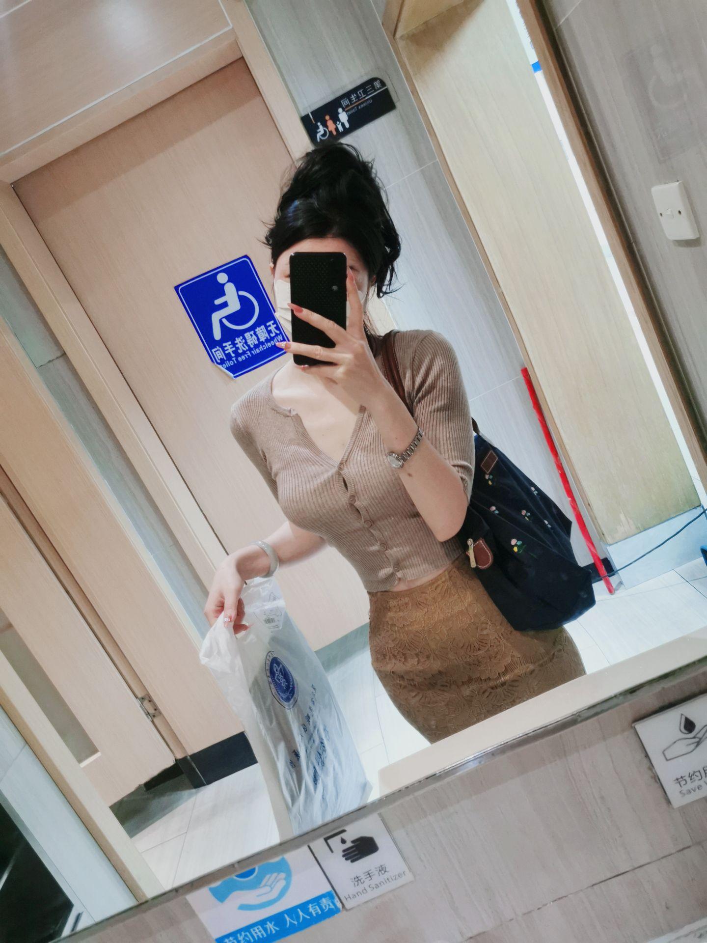 等待最终结果的过程是煎熬的 今晚怎么脚踝开始涨疼了