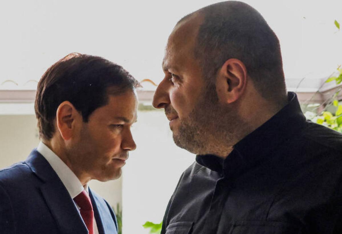 【佛州谈判气氛紧绷，美国关门施压乌克兰】

尽管鲁比奥对外宣称美乌高层在佛罗里达