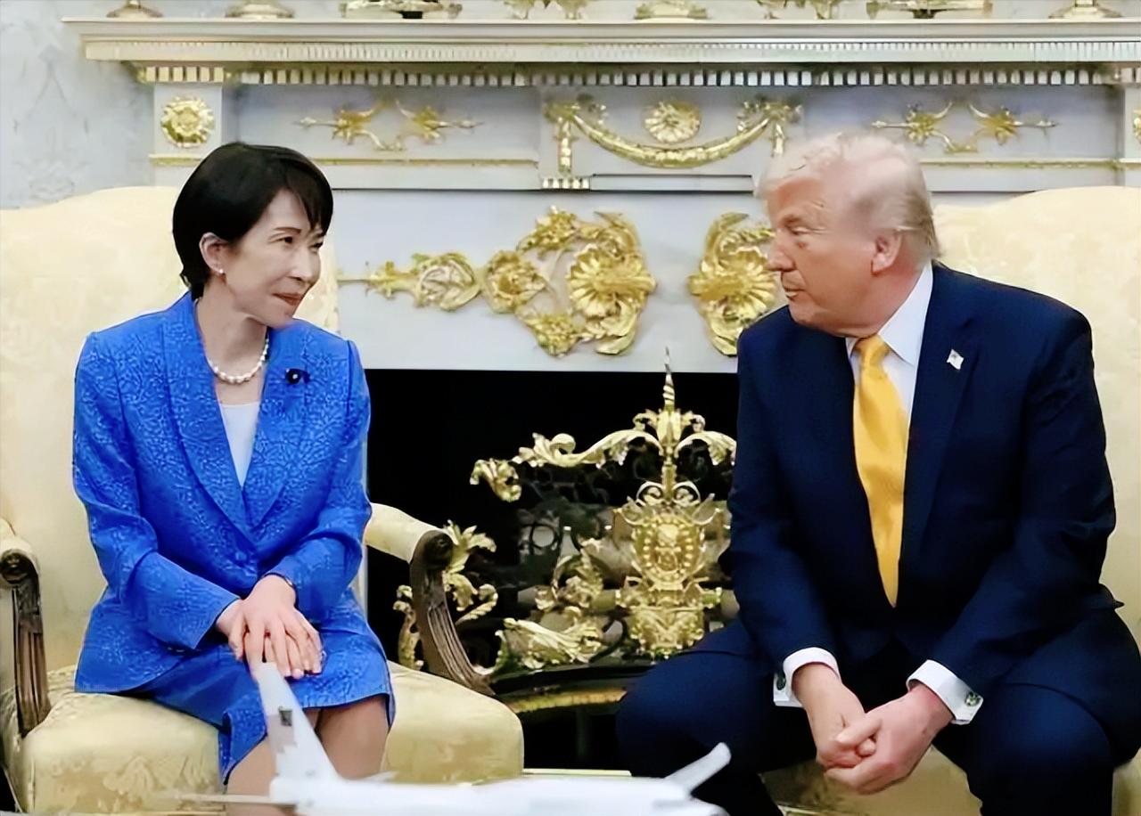 白宫的美日首脑会面直接把尴尬拉满了，特朗普当着日本首相高市早苗的面，愣是把日本二