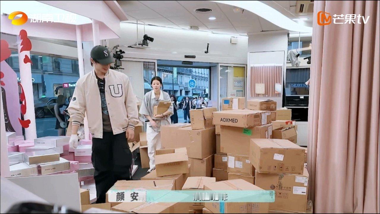张予曦到了巴黎也一股班味儿面对难题不退缩，积极想办法解决，像我们上班时努力攻克任