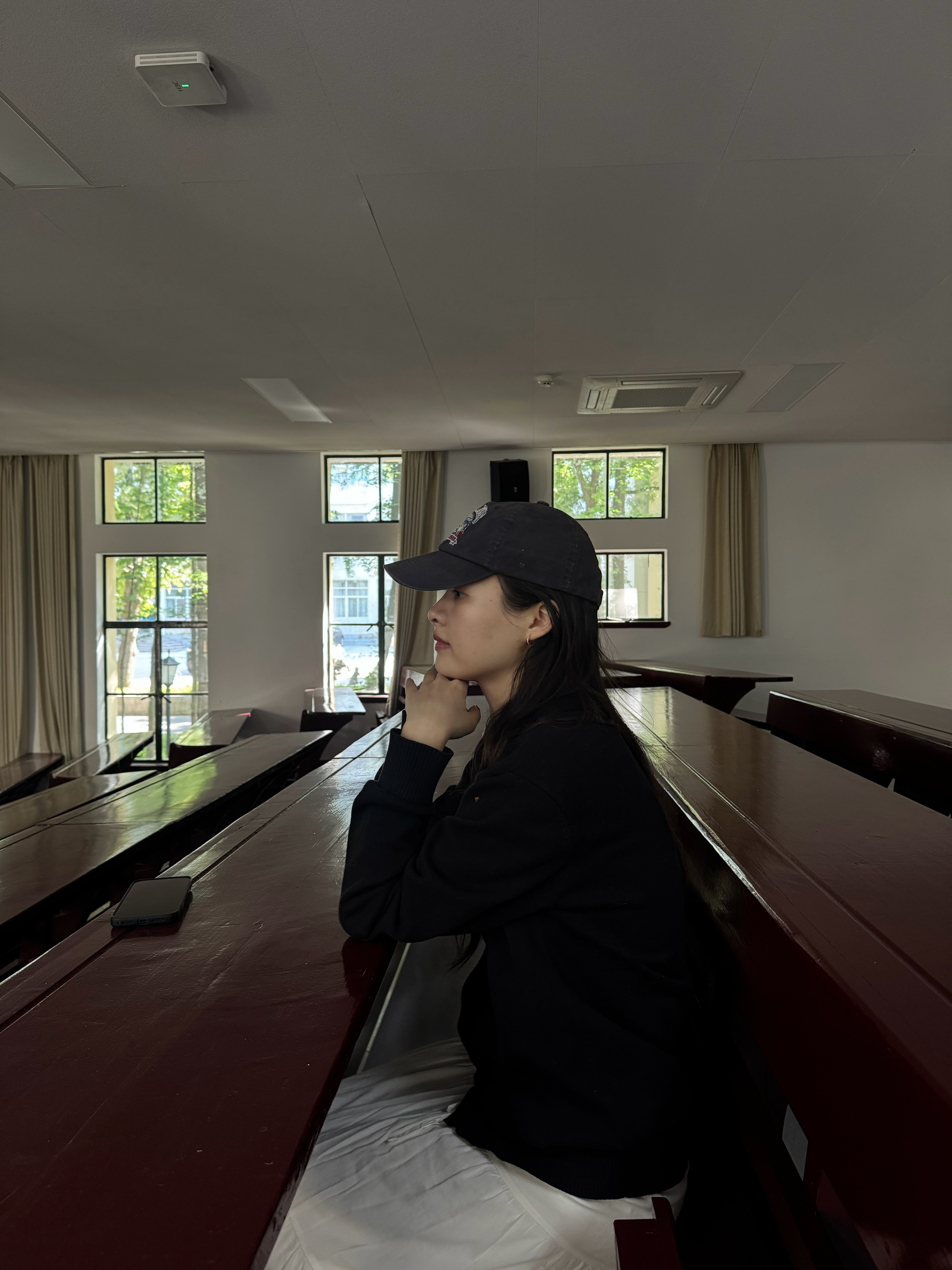 今天上个早八早上来朋友的研究生学校逛了一下，南京的大学有种穿越到民国时期的感觉 