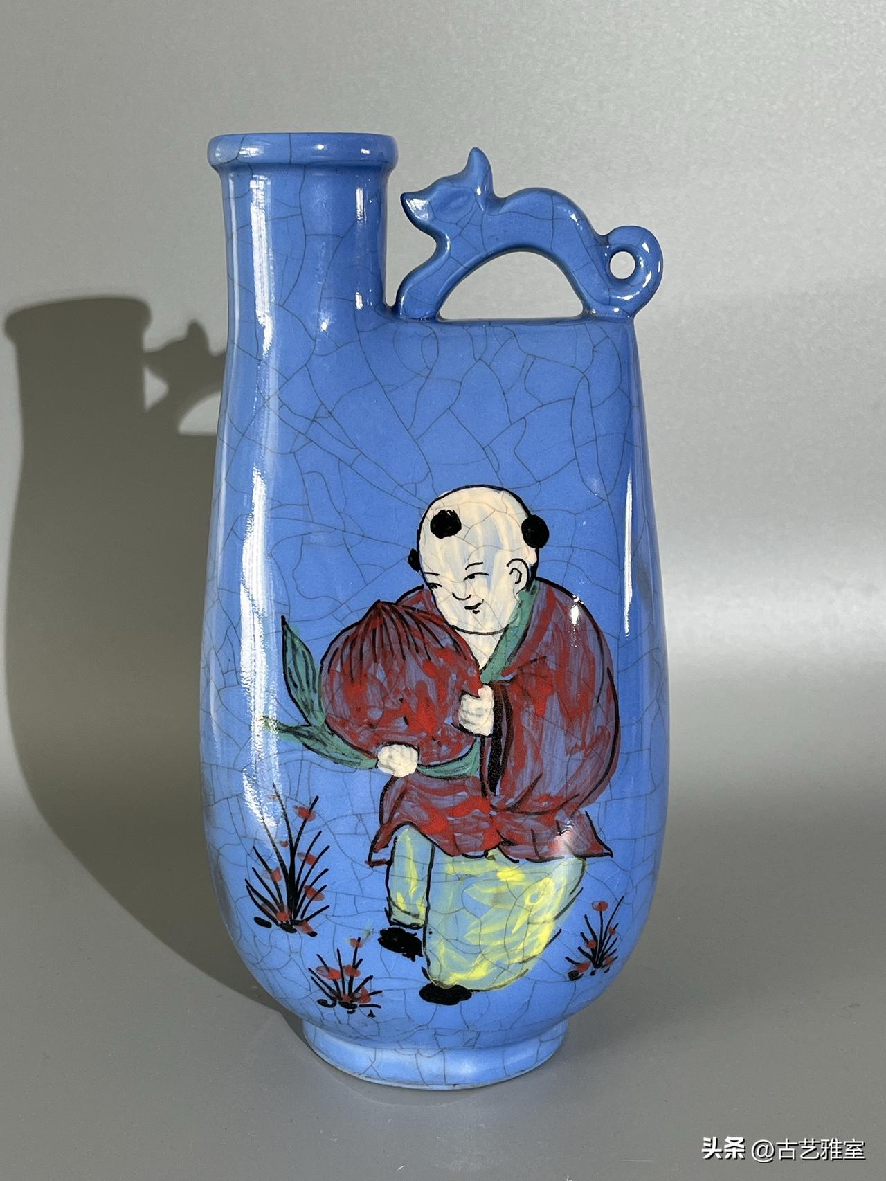 柴窑瓷器真的存在吗?
柴窑是否真实存在？从釉色与底款一探究竟
 柴窑作为五大名窑