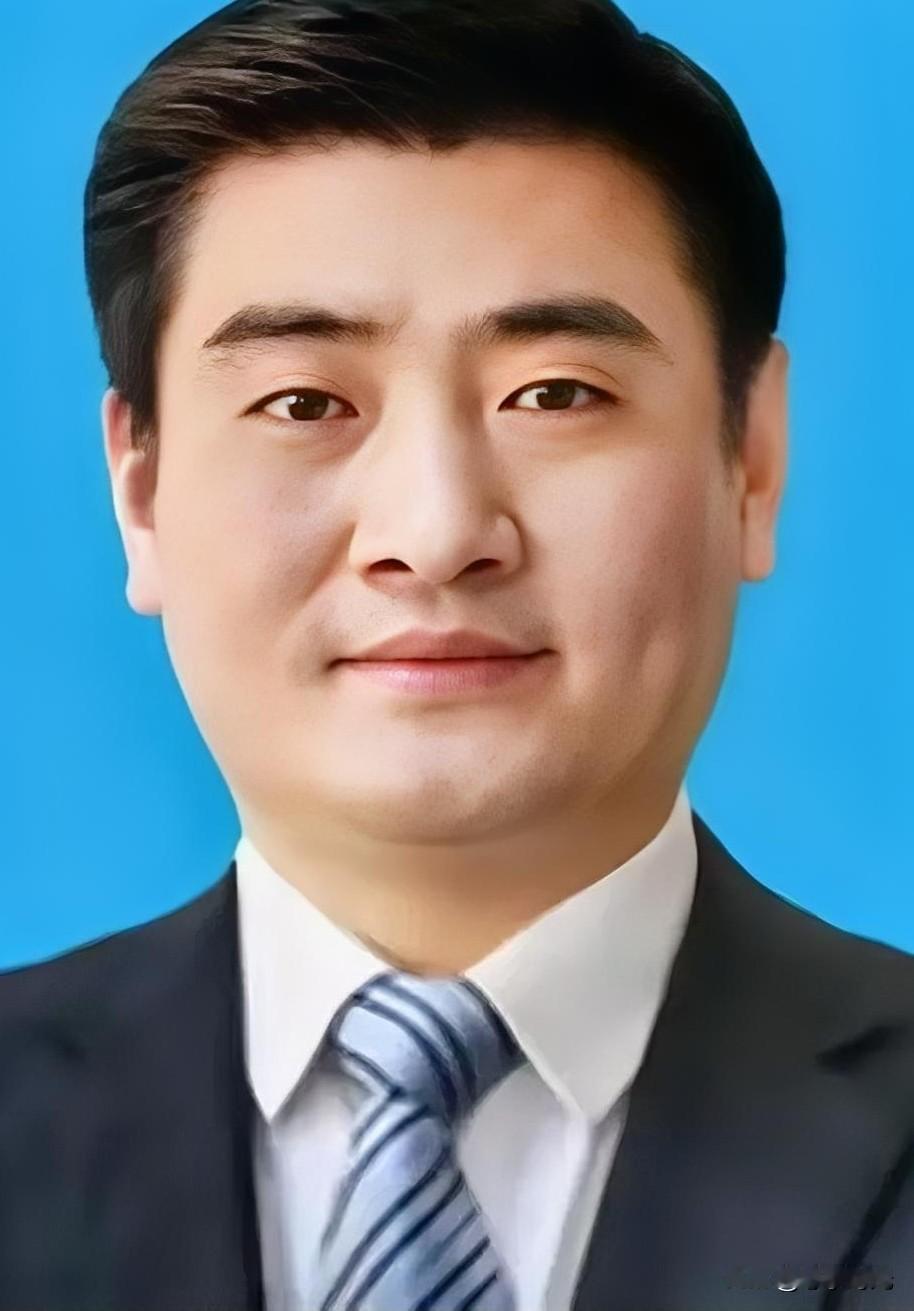 就在今天
界面快讯传来消息，戴瑞被查，于是看了一下他的工作履历，1973年12月