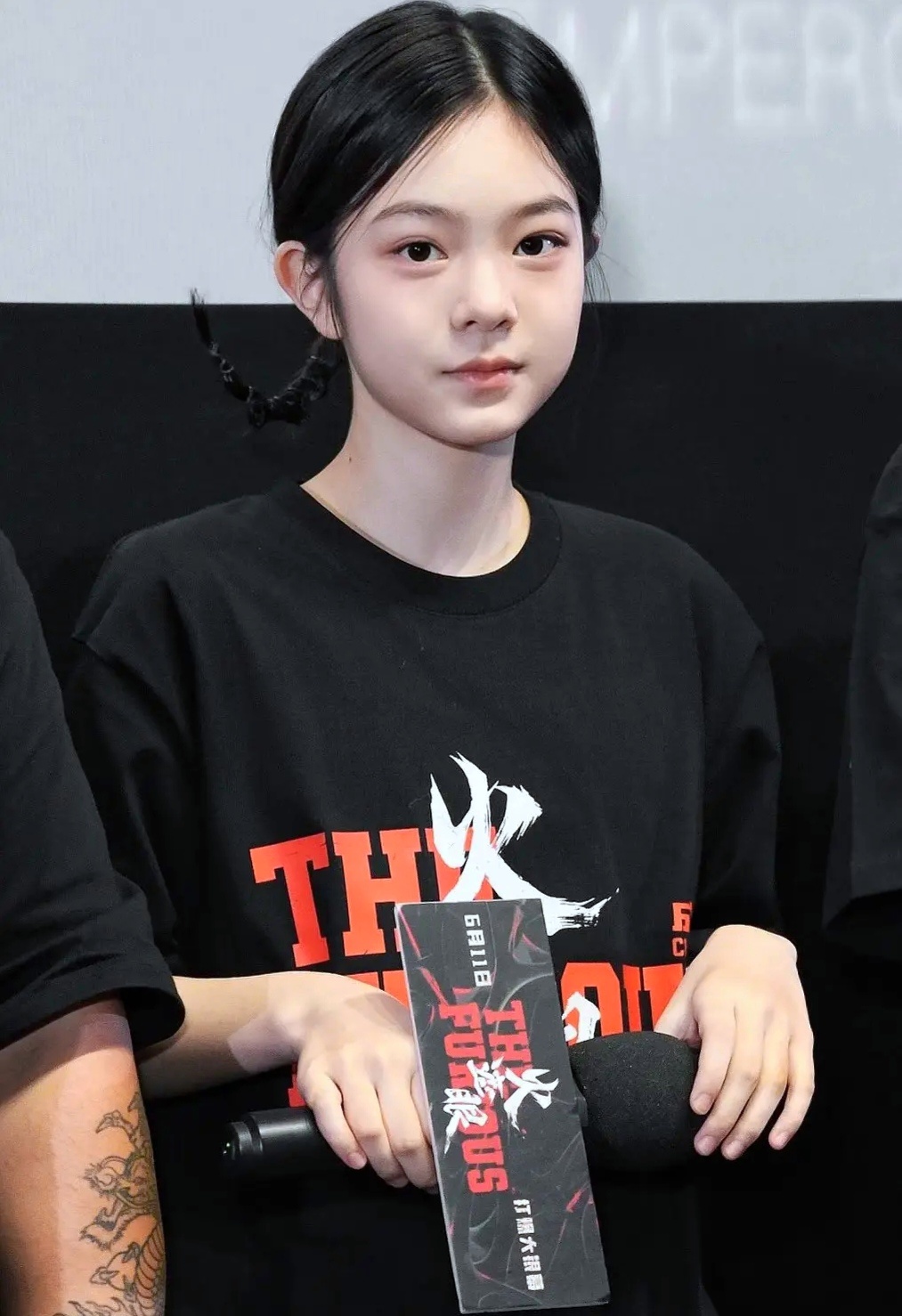 电影火遮眼中的杨恩又，你们觉得长得如何？ 
