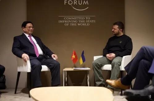 泽连斯基会见越南总理范明政，感谢越南对乌克兰主权和领土完整的支持，以及人道主义援