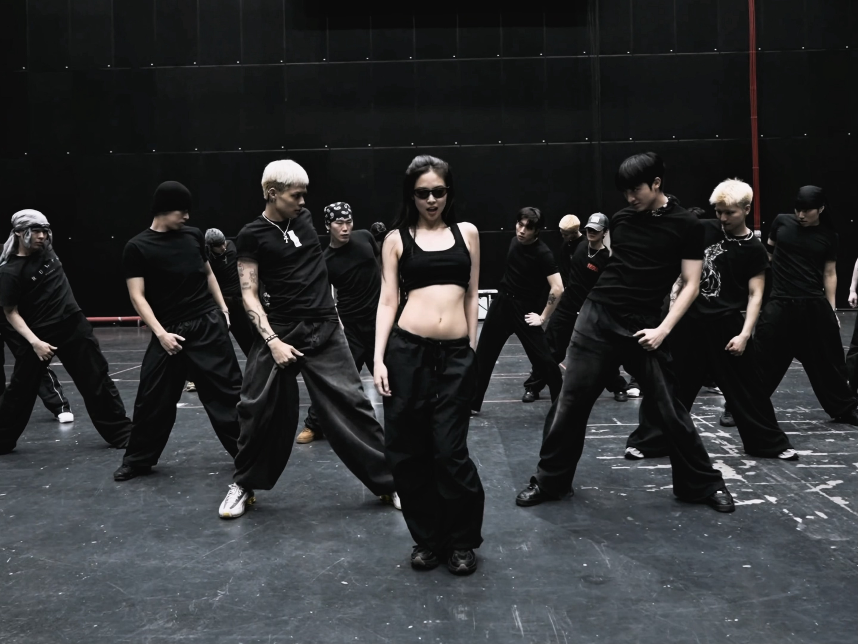 练习室真的把我给看爽了…金珍妮太牛了！！！JennieMMA练习室