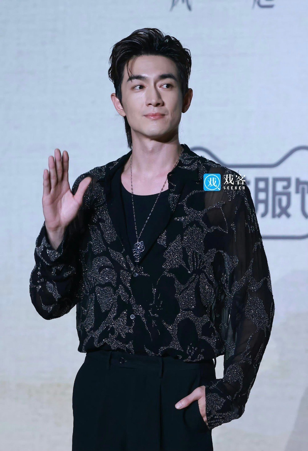 林更新、刘宇、娜然、胡连馨、彭小苒、许佳琪今日同场活动生图，谁的状态更好一些？ 