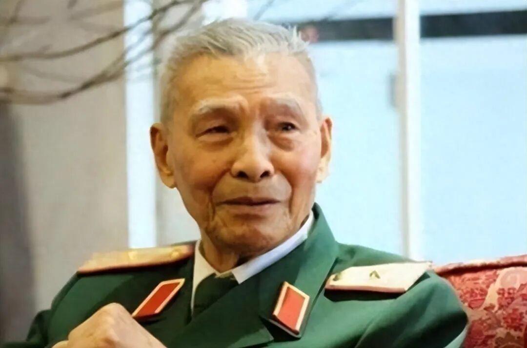 越南少将阮德辉：中国军队当年主动撤军并非因为越军顽强抵抗
 
2013年，85岁