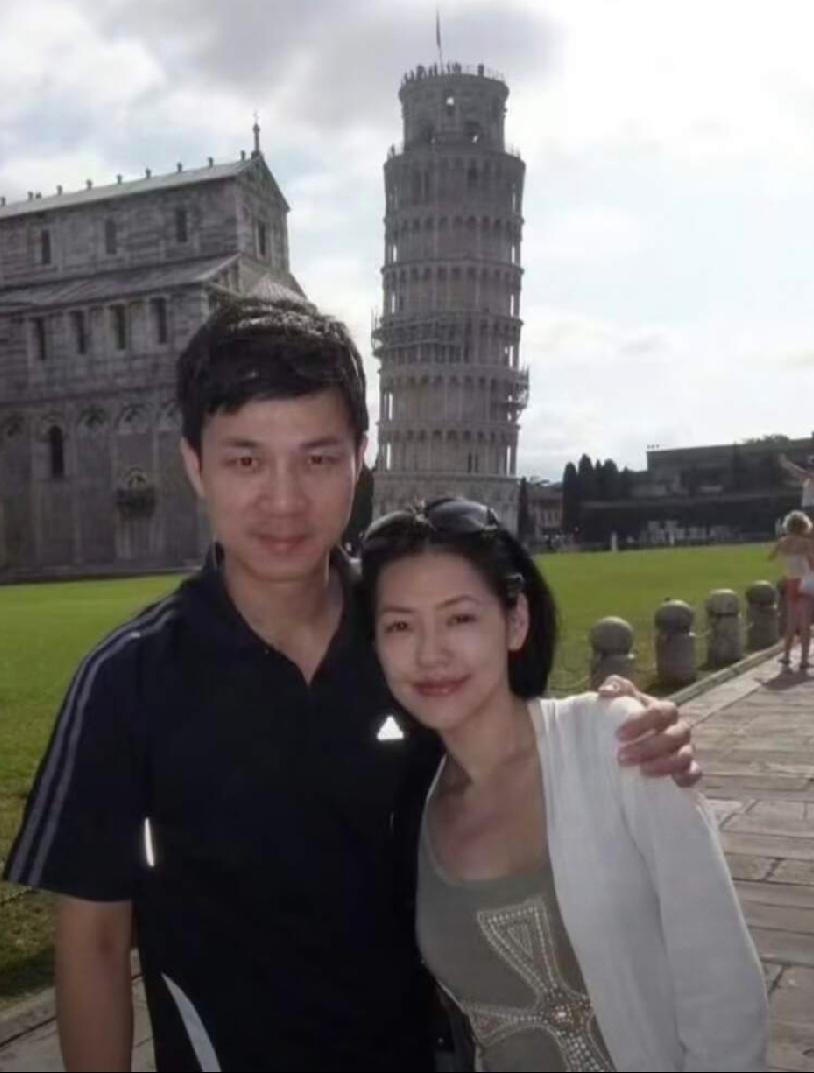 大S合伙公司悄悄转给许雅钧，简直就是一环扣一环，汪就一纯冤种，像不像邹市明?
汪