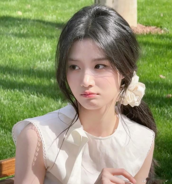 十日终焉余念安谁演章若楠，刘浩存，陈都灵周也，卢昱晓我觉得都挺好！十日终焉开机十