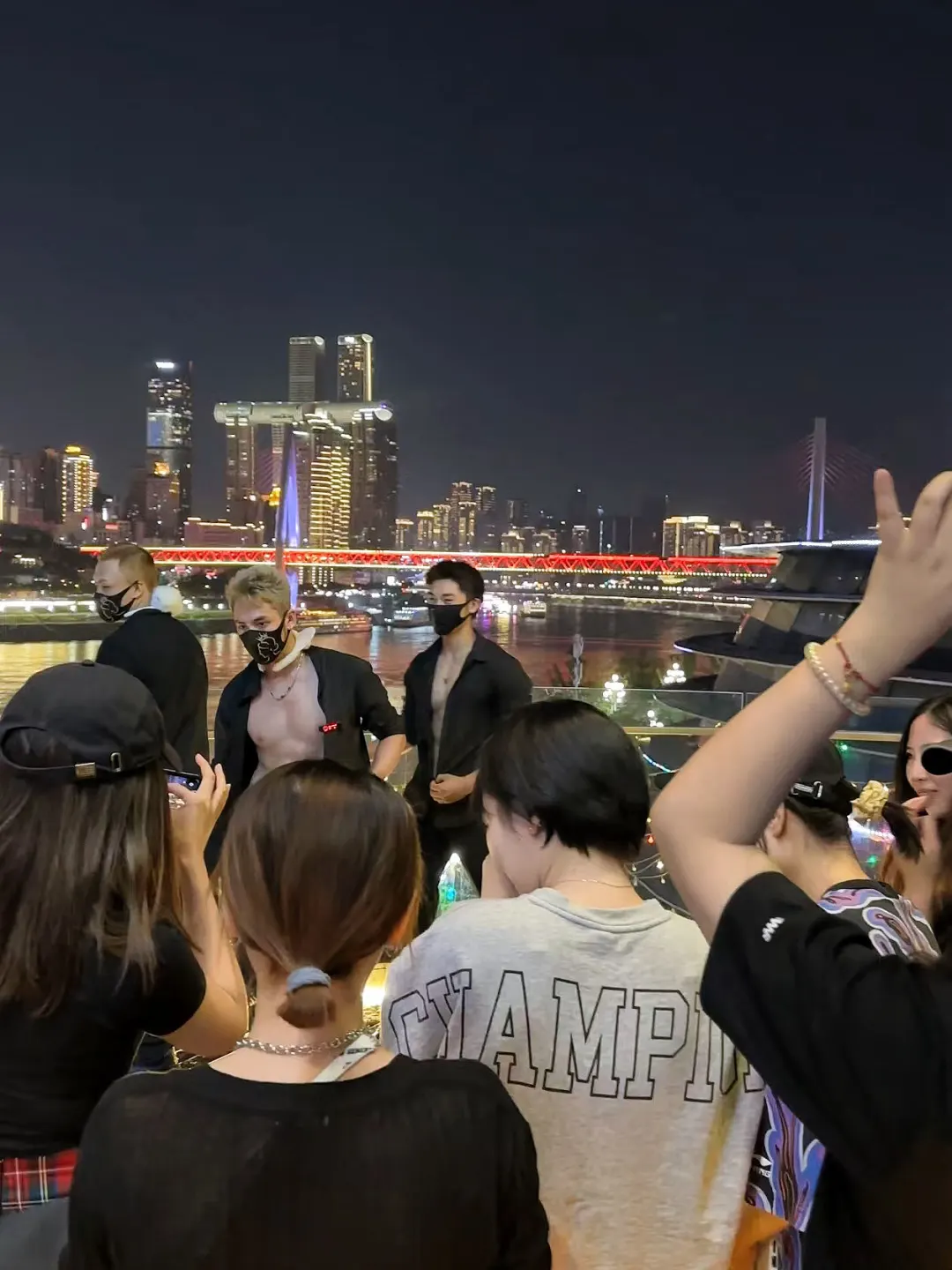 才知道重庆的姐妹们吃得这么好