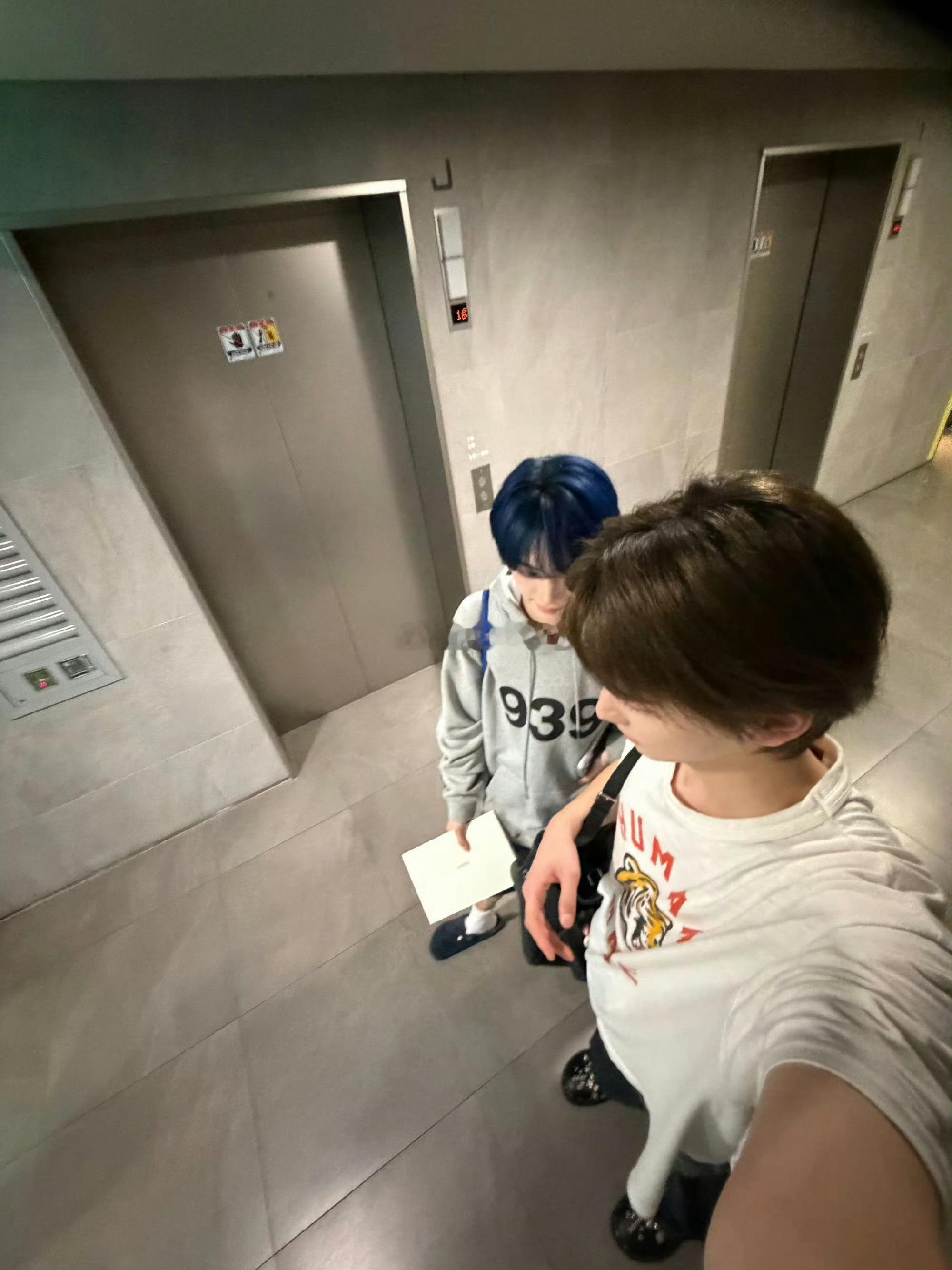 锐因怎么上热搜了，韩振申惟般配吗？锐因
