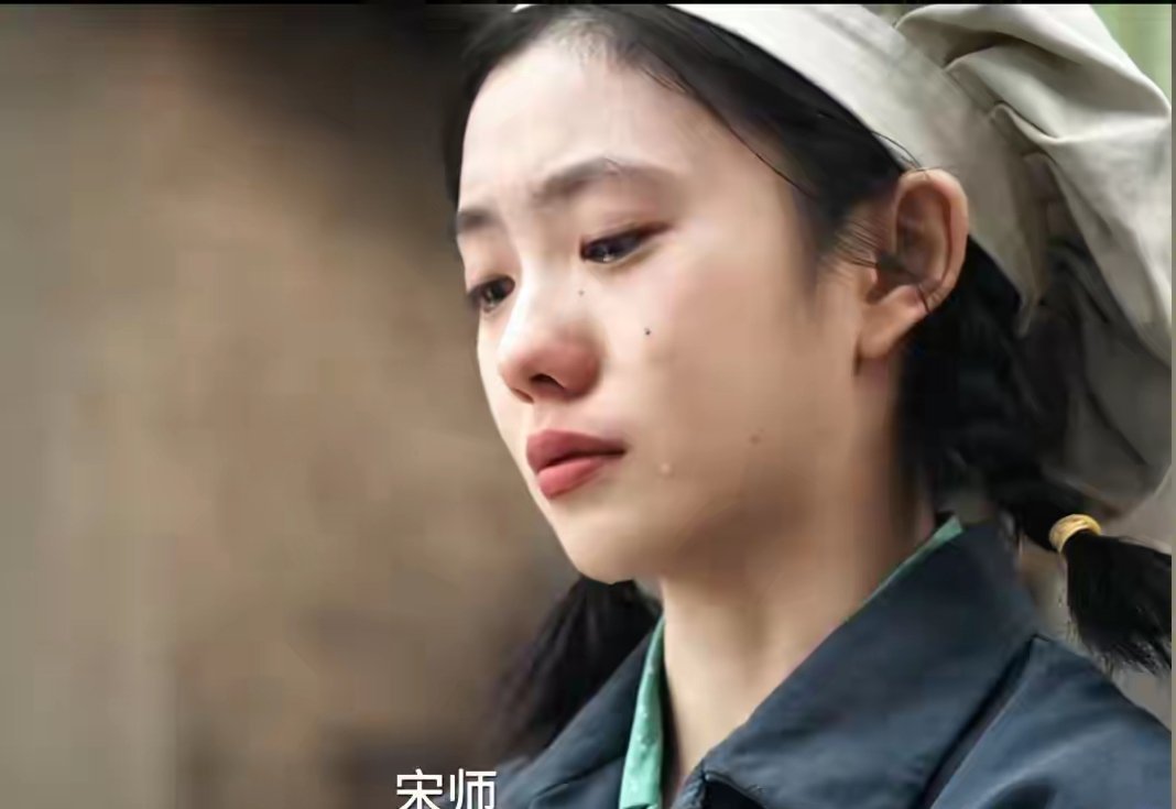 看完刘浩存《主角》，再看杨紫《家业》，我想说没比较就没伤害。 
