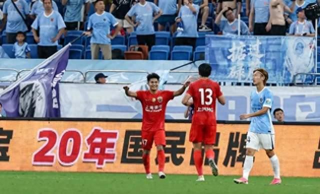 1-0！武磊替补送出关键助攻，海港客场掀翻新鹏城蒯纪闻中超首球